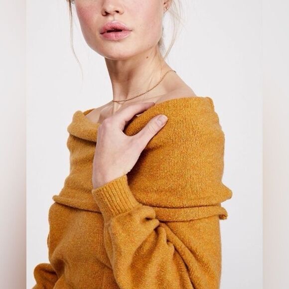 Free People Women's Echo Off-Shoulder Mustard Yellow Oversized Sweater XSmall - Picture 1 of 9
